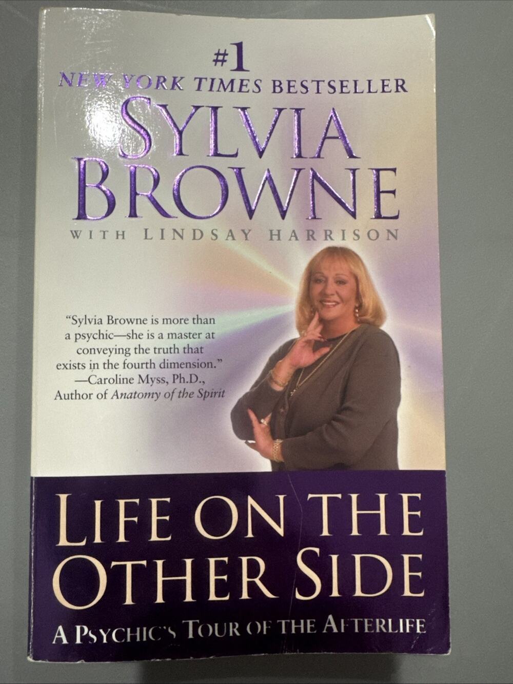 Life on the Other Side: A Psychic's Tour of the Afterlife - VERY GOOD